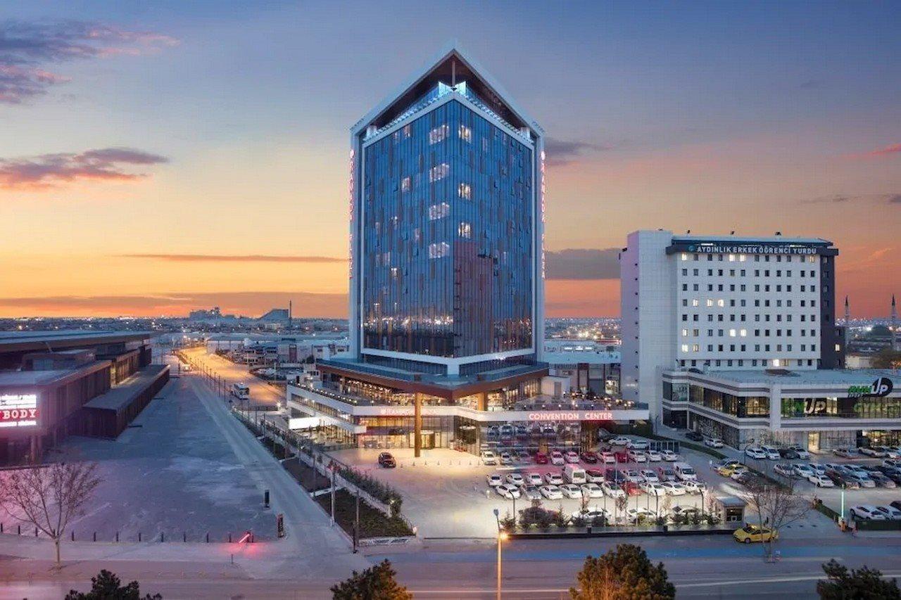 Hotel Ramada Plaza By Wyndham Konya Exterior foto