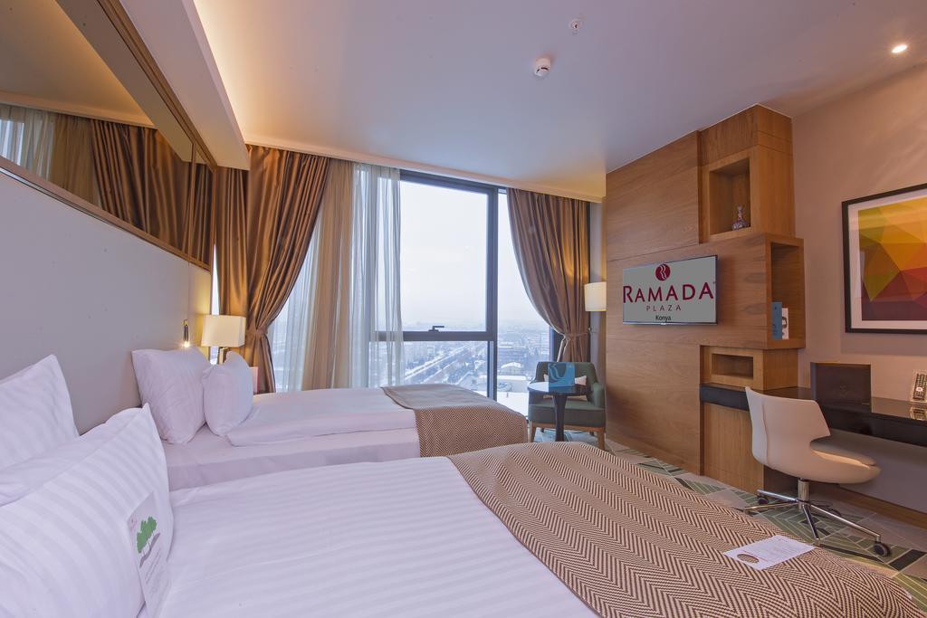 Hotel Ramada Plaza By Wyndham Konya Exterior foto